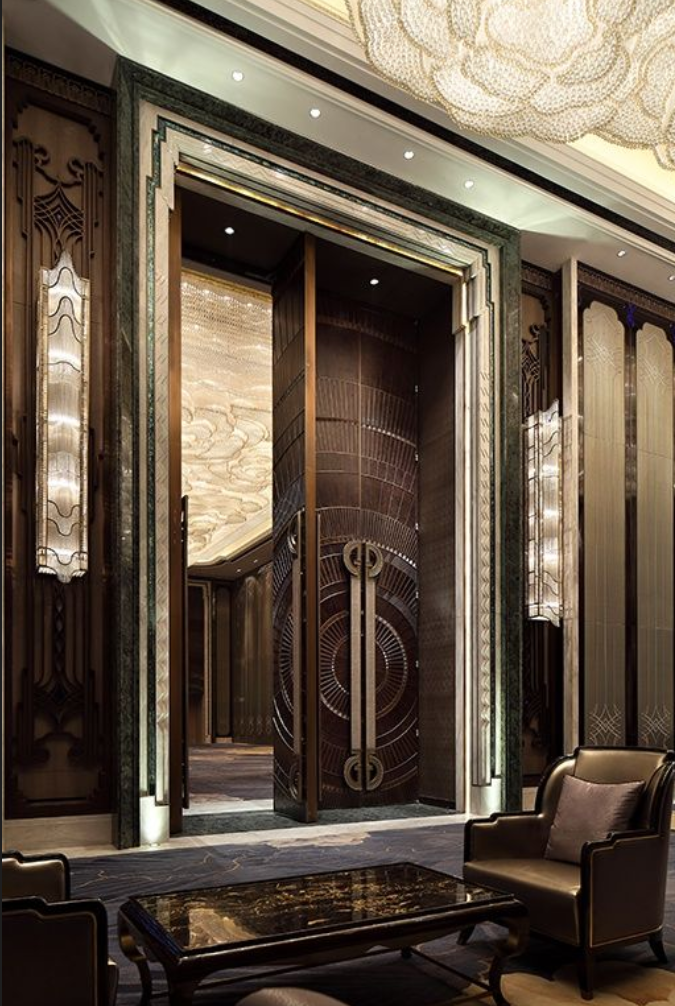 若一些超高超大门要设置合页时(如:宴会厅门,门扇重起码200kg以上)