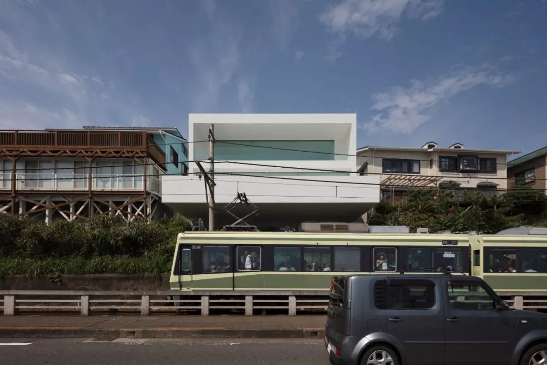 結構:鋼筋混凝土用途:住宅地點:日本神奈川01 | seaside house以下是